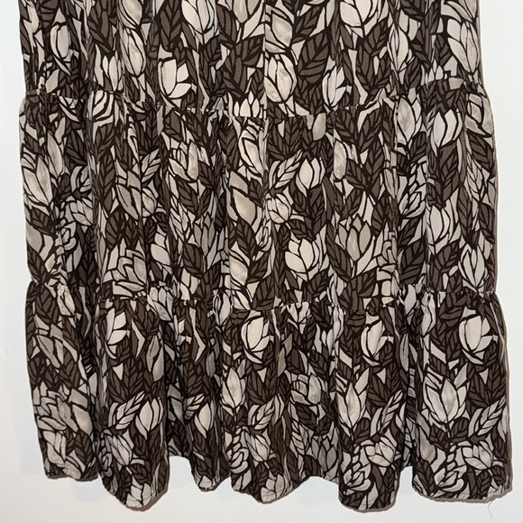 🌹CHRISTOPHER & BANKS BROWN FLORAL MIDI SKIRT - Picture 3 of 6